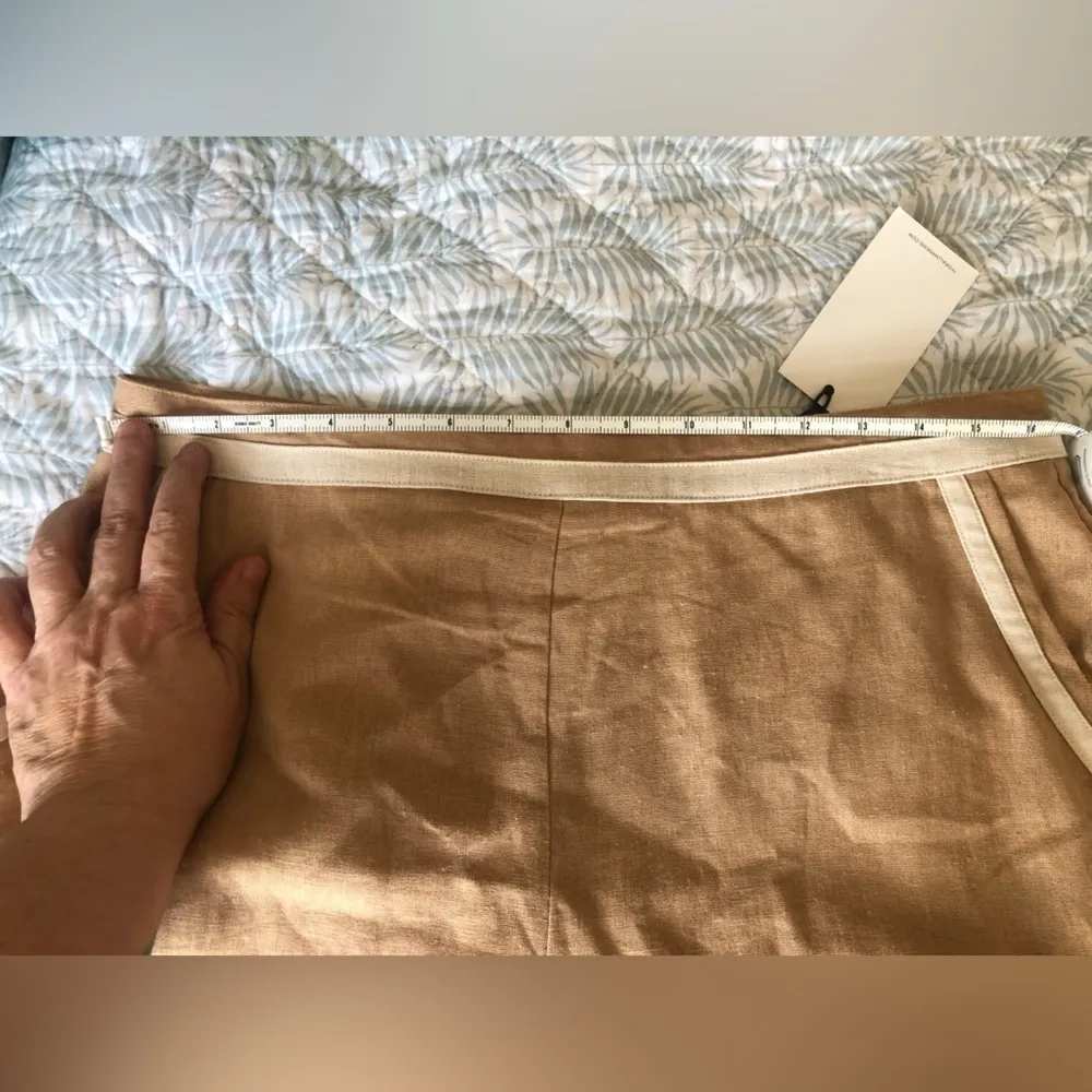 NWT size Large 7 for All Mankind - Image 7