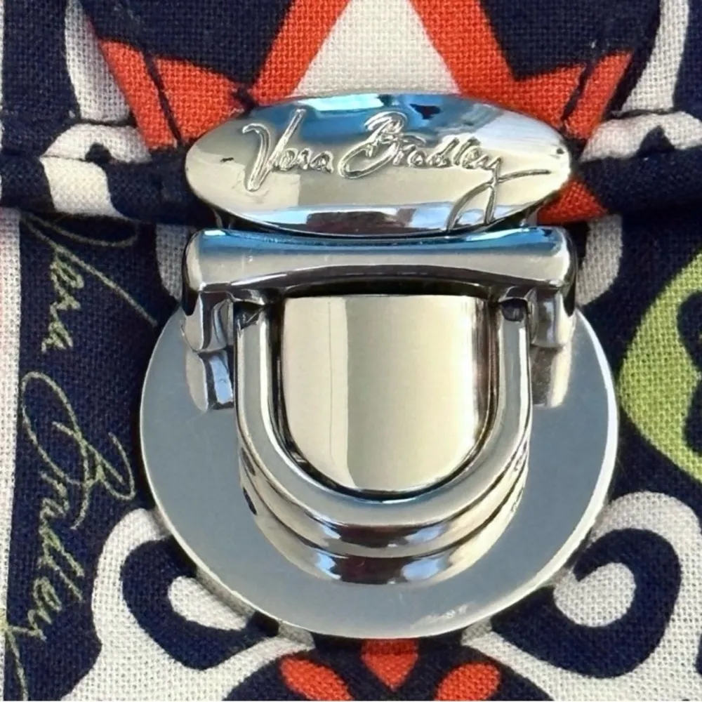 Vera Bradley Pushlock Wristlet Wallet Extra Keychains Retired Sun Valley - Image 2