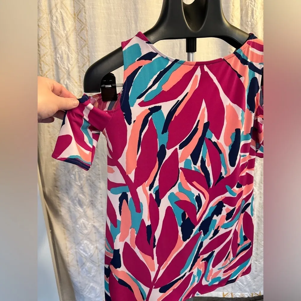 Leota Women’s Top size Small - Image 5