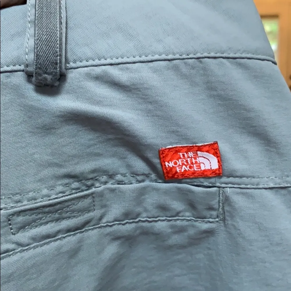 The North Face Gray  Zip Off Pants/ Shorts size 10 - Image 5
