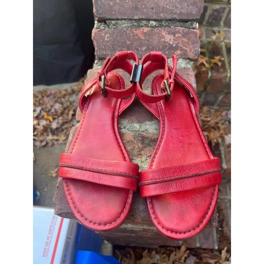 Frye  Flat Leather Sandals - Image 3