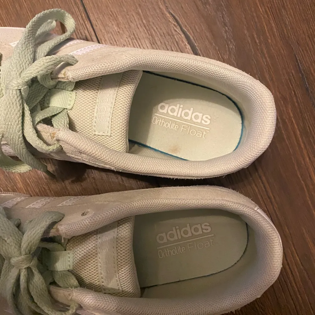 💜 Adidas Gazelle Sneakers Tennis Shoes in Seafoam Mint Green - Image 6