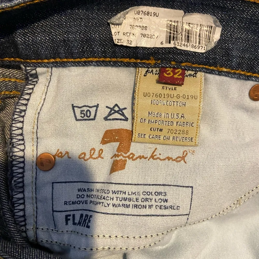7 For All Mankind size 32 flare jeans. Approximate rise 8 inches, inseam 31. - Image 4