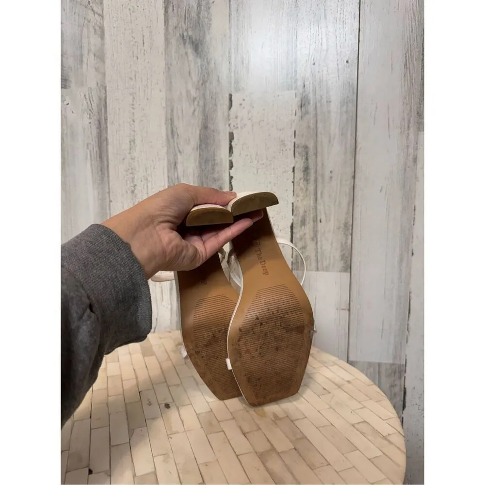 Woman’s white heels size 6.5 White - Image 6