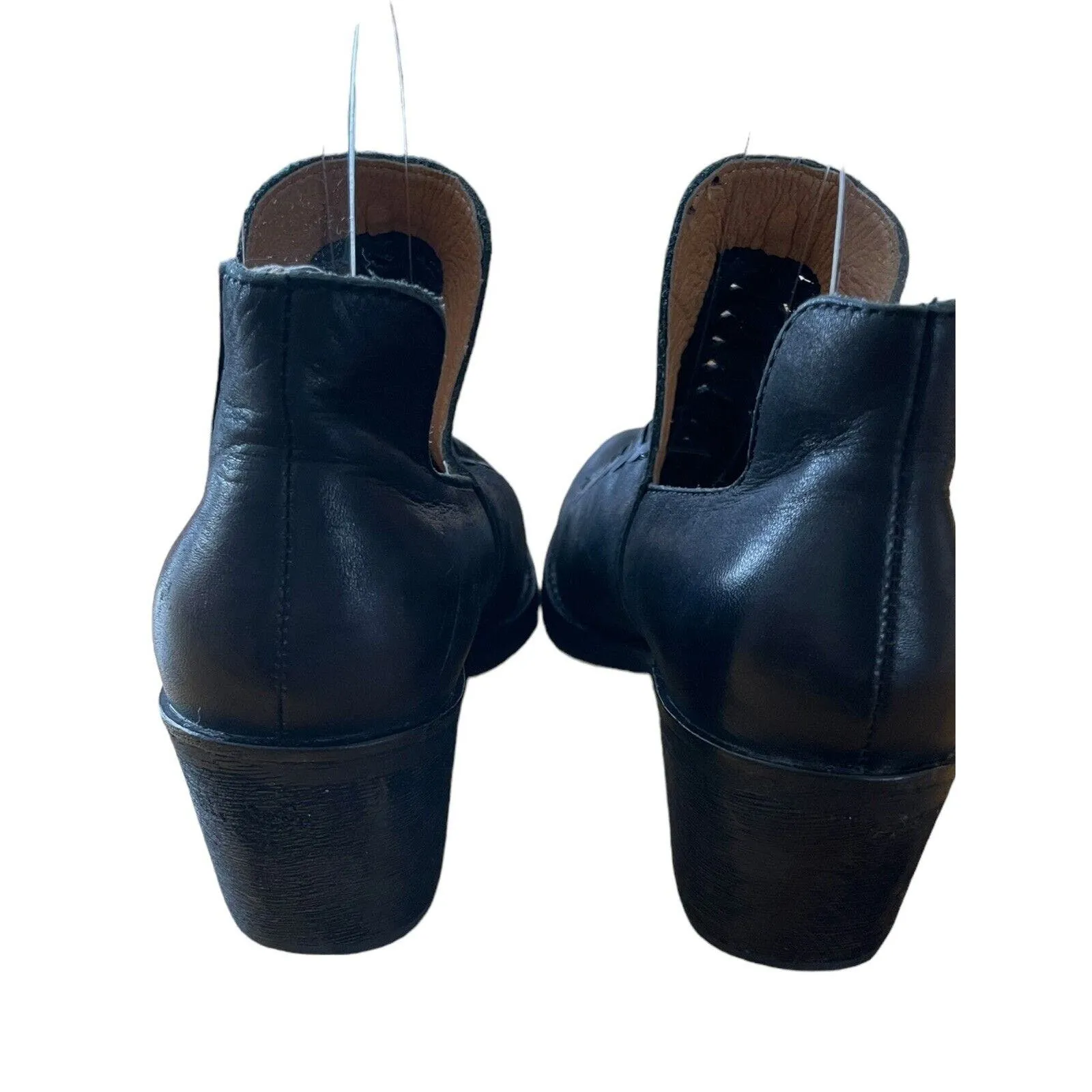 Latigo Kick Woven Split Shaft Heeled Bootie Women Size‎ 6 M Black Slipon Western - Image 5