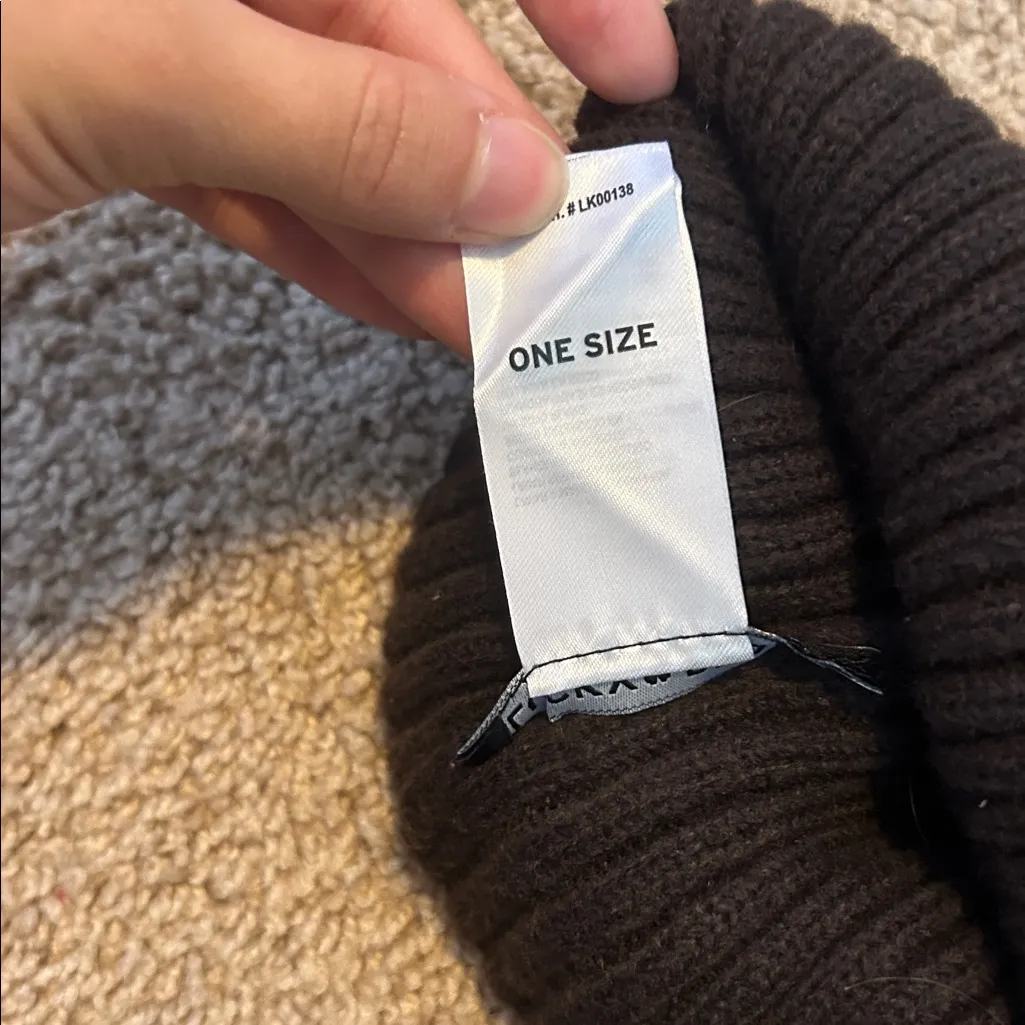 Lucky Brand Black Knit Beanie with Faux Fur Pom-Pom - Image 4