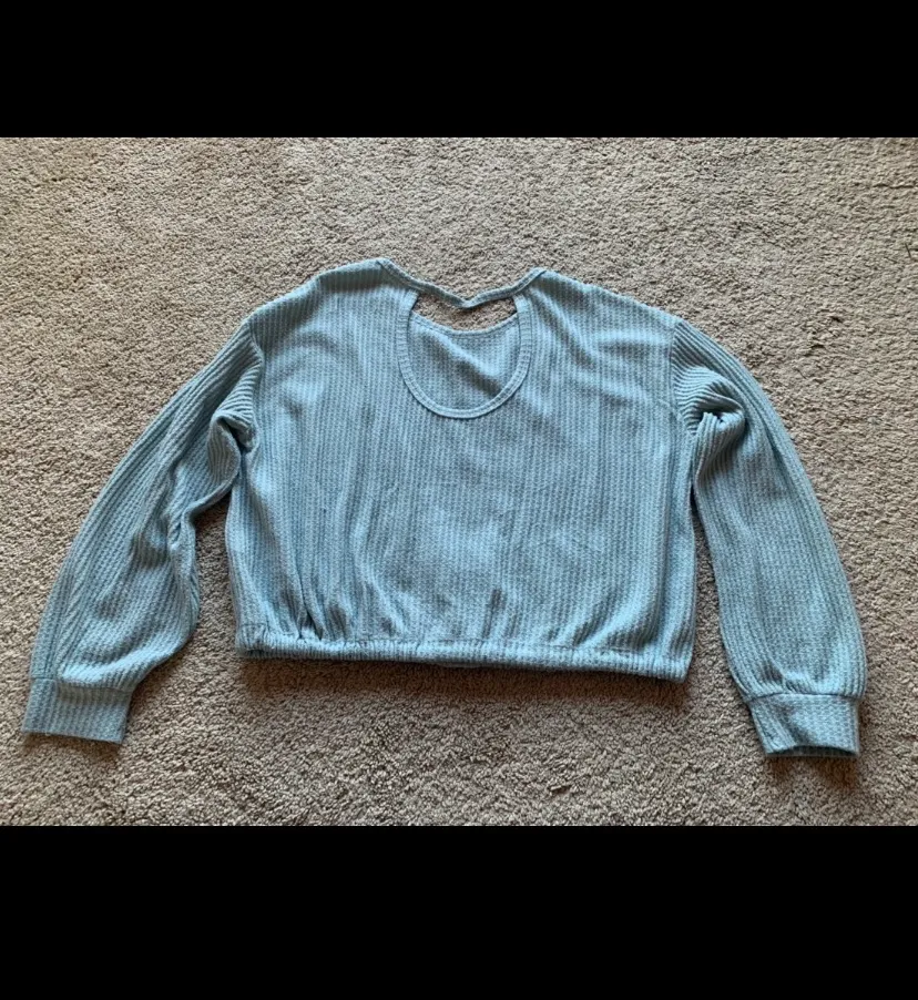 long sleeve sweater - Image 2