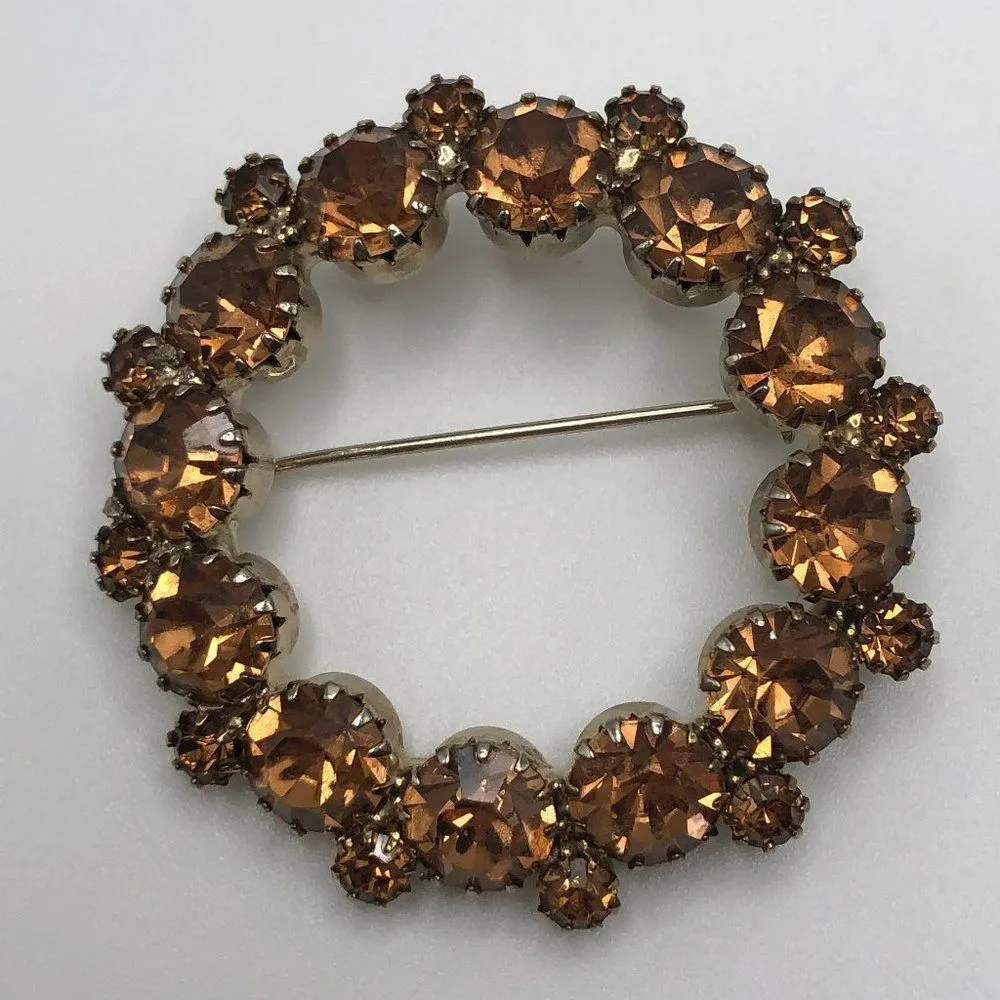 Vintage Cognac Glass Rhinestone Wreath Brooch Pin Costume - Image 2