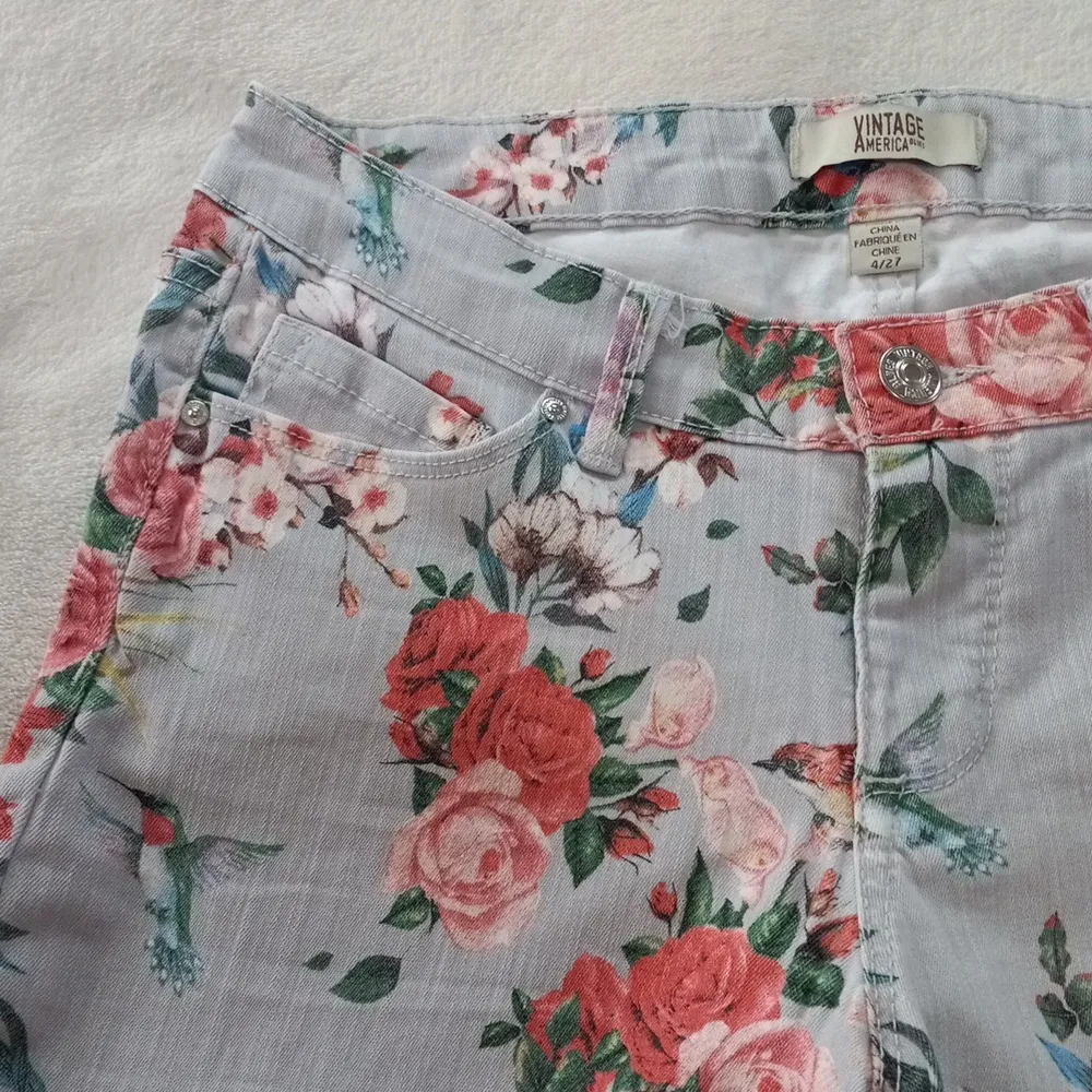 Vintage America Light Blue Floral & Hummingbird Print Boho Skinny Ankle Jeans Size undefined - Image 8