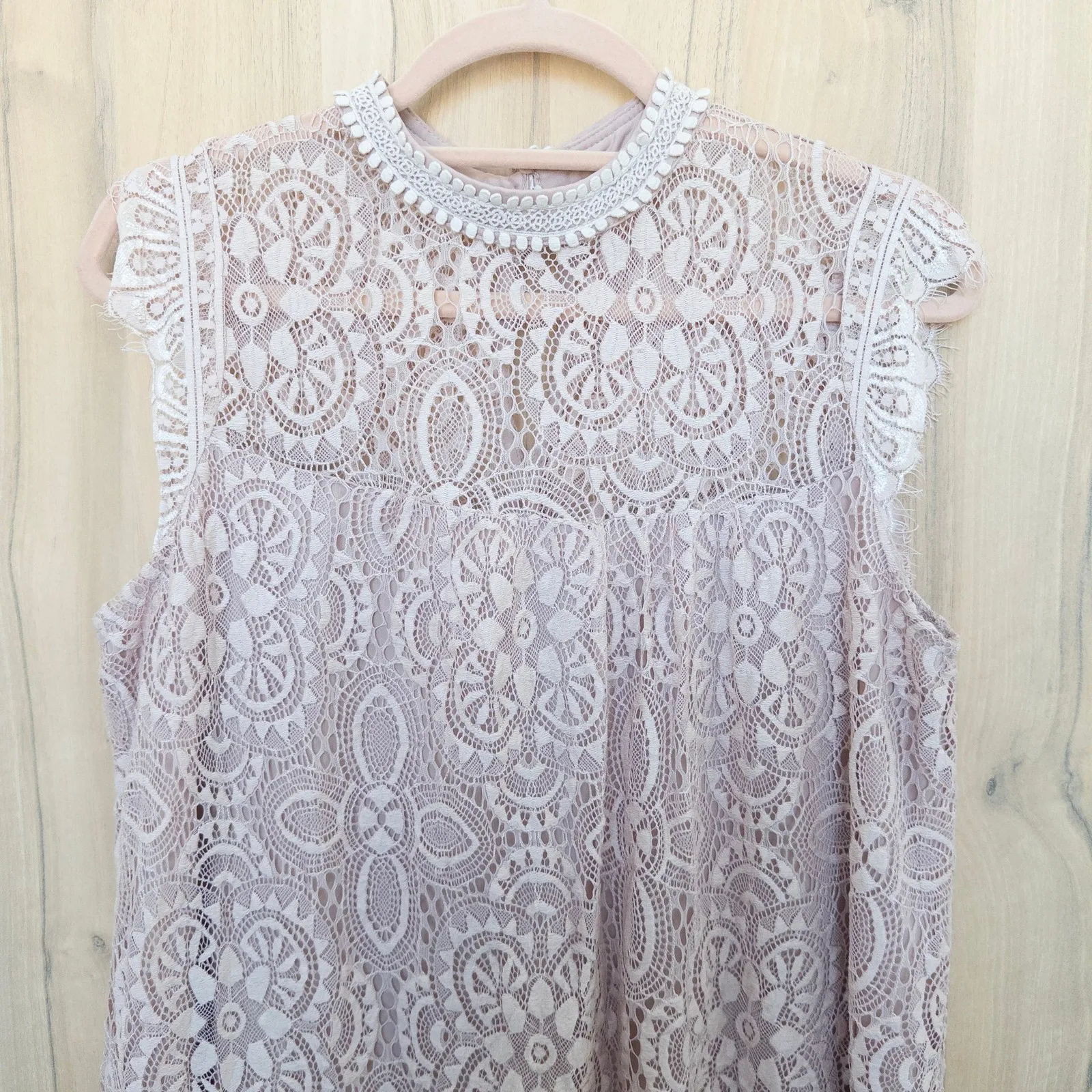 Womens Lace Mock Neck Sleeveless Tunic Top Size S Pink Boho Romantic Coquette - Image 2
