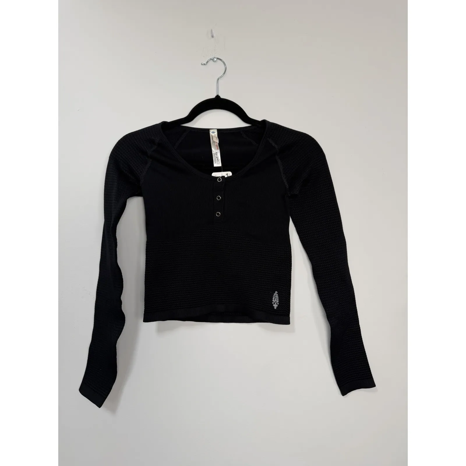 Free people $68 Women's  Movement Bail Out Long Sleeve Layer Black Top XS/Small - Image 3
