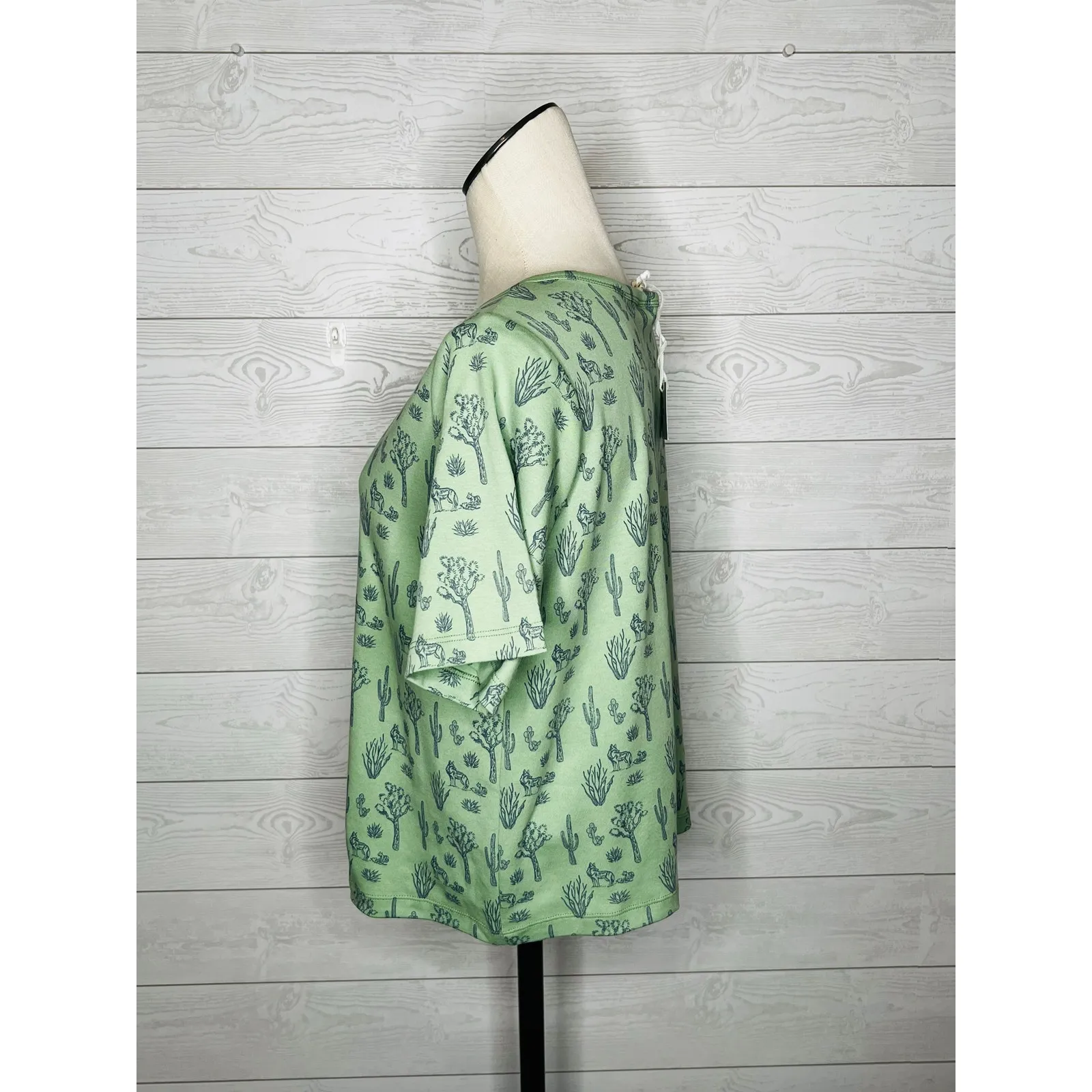 Kate Quinn "Desert Landscape" sage green organic cotton short sleeve top Size XL - Image 2