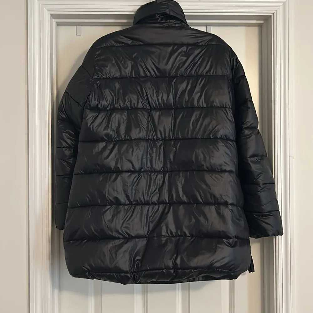 Universal standard Black “Kanda” puffer coat - Image 5