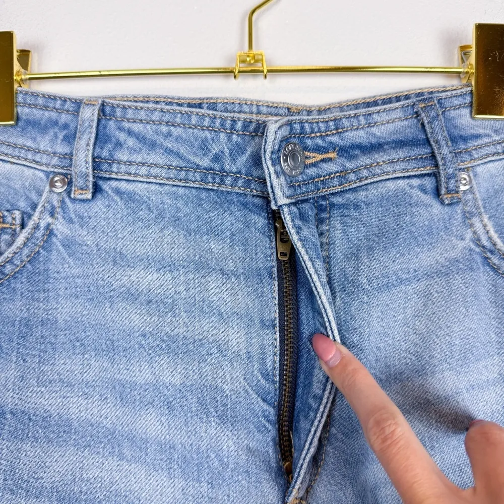 LOFT High Rise Barrel Jeans Light Vintage Indigo Size 27/ 4 - Image 6