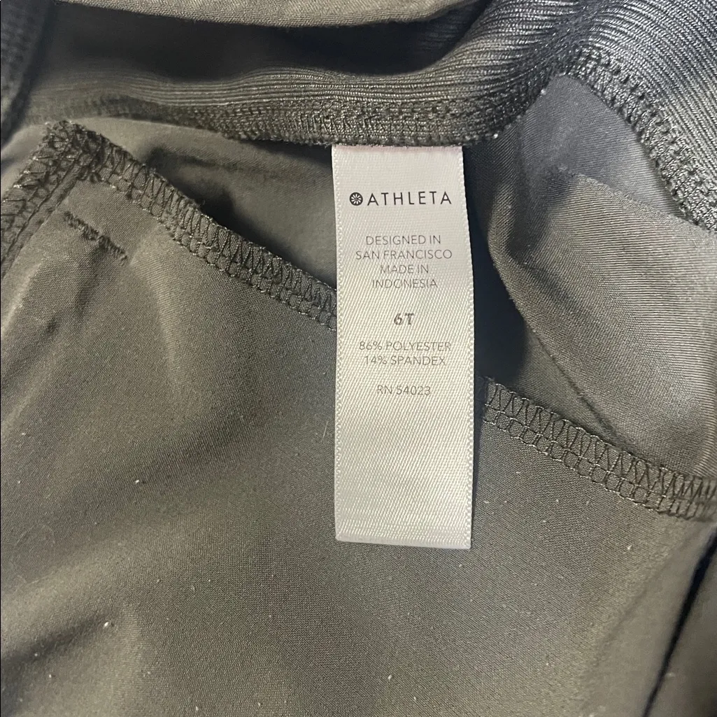 Athleta  Brooklyn ankle pants size 6T
army green - Image 11