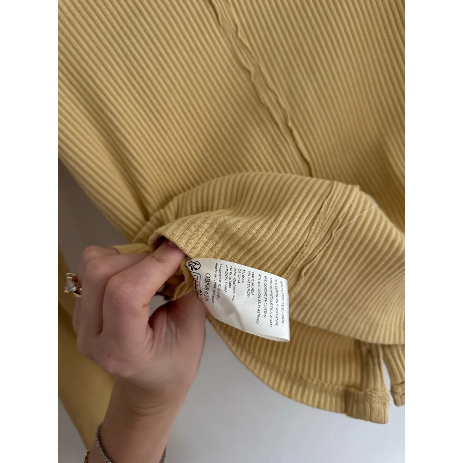 FREE PEOPLE Its On Cardi Shirt in Moonstone Yellow Size Medium - Image 8