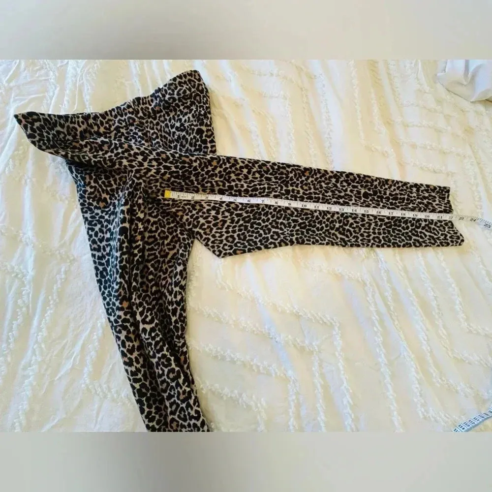 J.Crew  leopard Winnie pant  cropped size 0
Animal print - Image 3