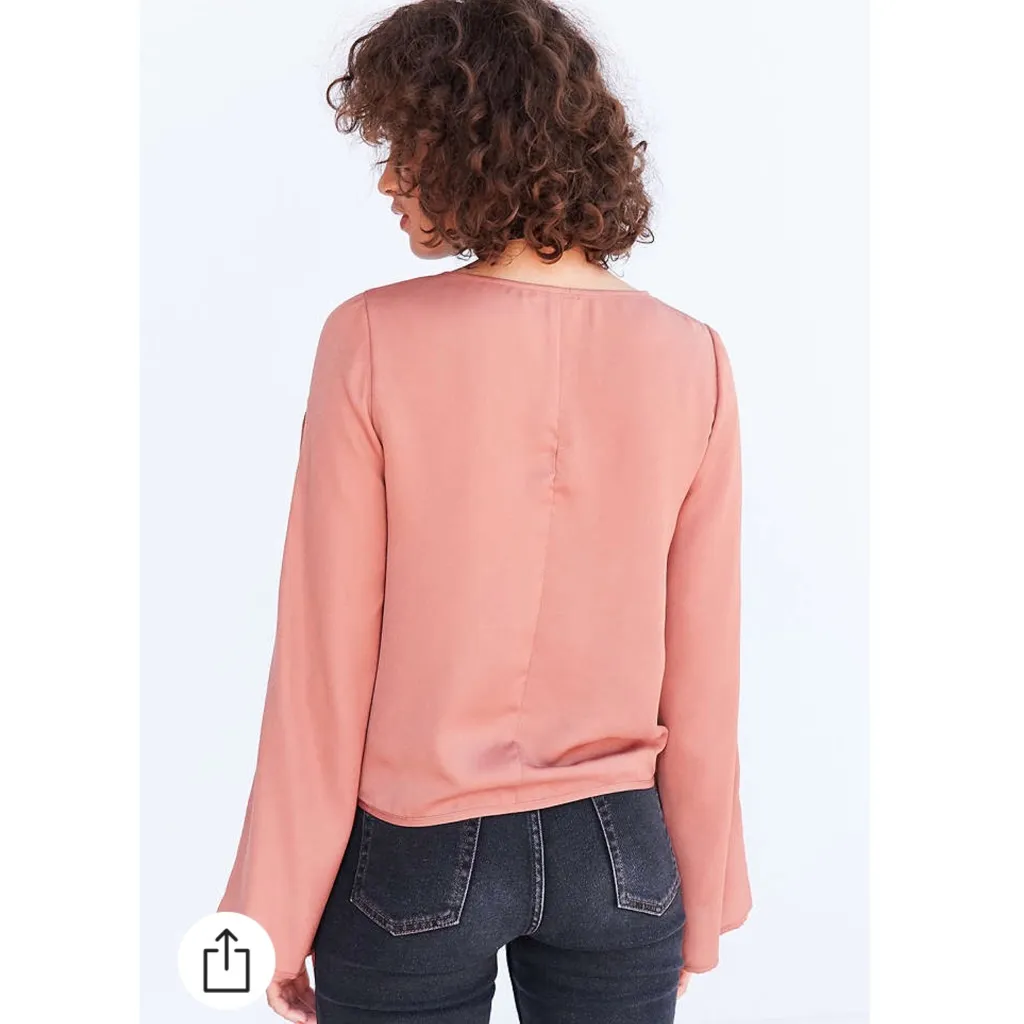 Urban Outfitters Silence + Noise Split Sleeve Tie Front NEW - Image 4