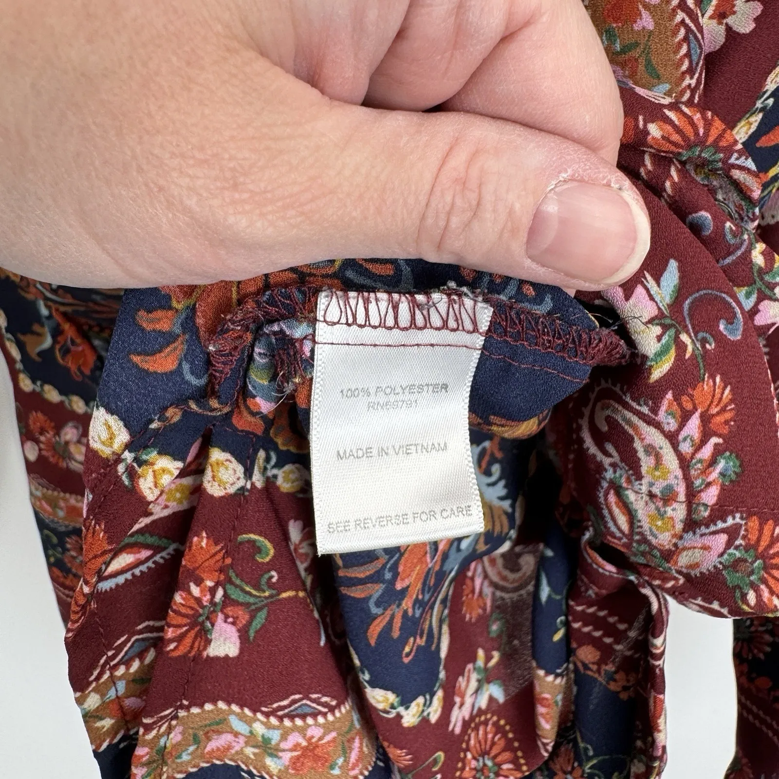 Vintage Y2K Dressbarn Sheer Button‎ Front Shirt Medium Red Country Handkerchief - Image 6