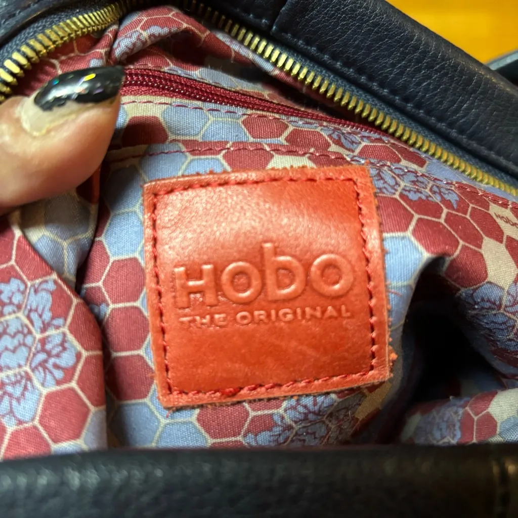 Hobo Vale Dark Navy Preppy Classic Minimalist Coastal Shoulder Crossbody Bag L Blue - Image 7