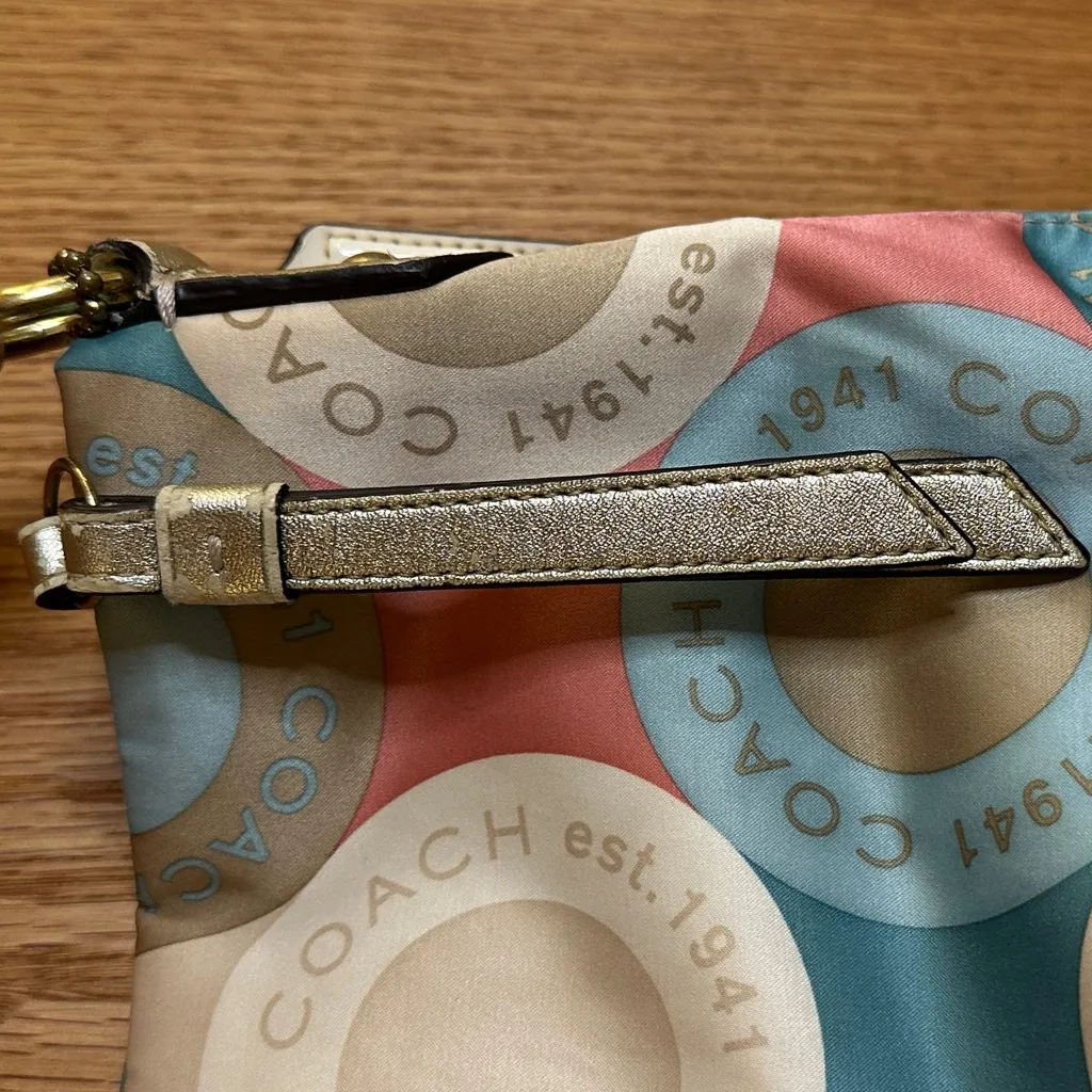 Coach 2012 SnapHead Op Art Beige and Blue Circle Print Crossbody Bag - Image 8