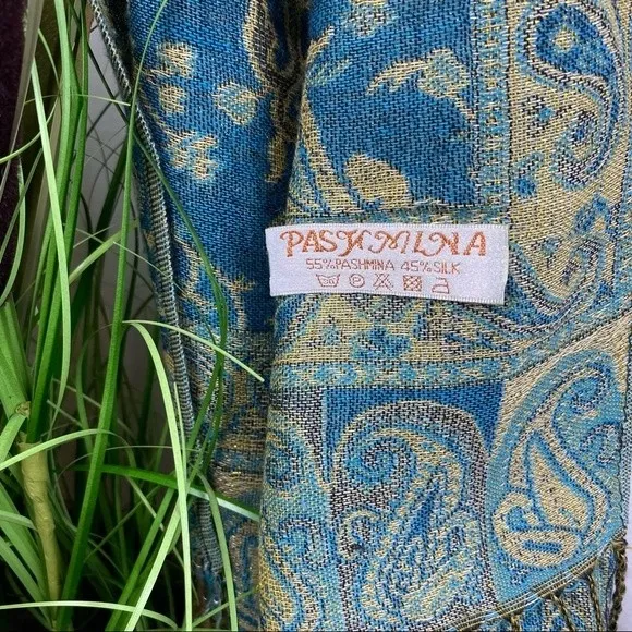 Pashmina Blue & Tan Print Metallic Rectangular Fringe Edge Scarve - Image 5