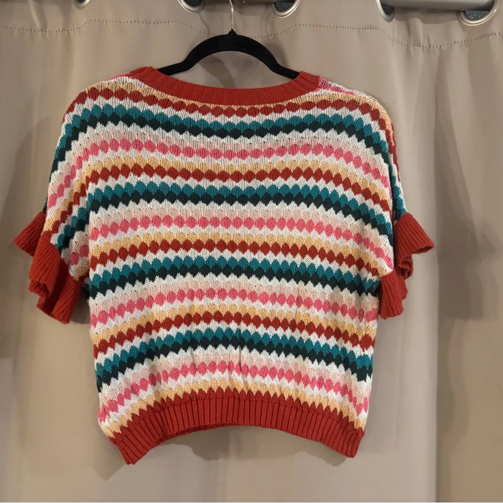 Colorful Striped Women's Knitted Crop Top - Image 2
