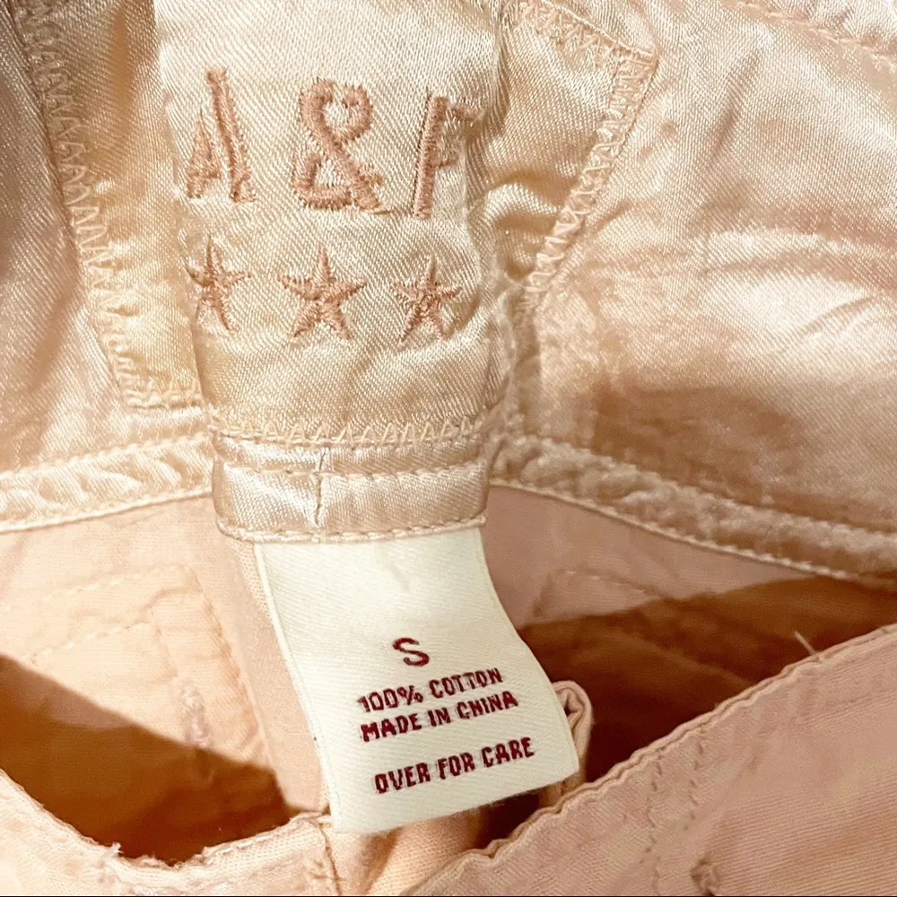 Abercrombie & Fitch Small Light Pink Y2K Cargo Cropped Cotton Pant Capri - Image 3