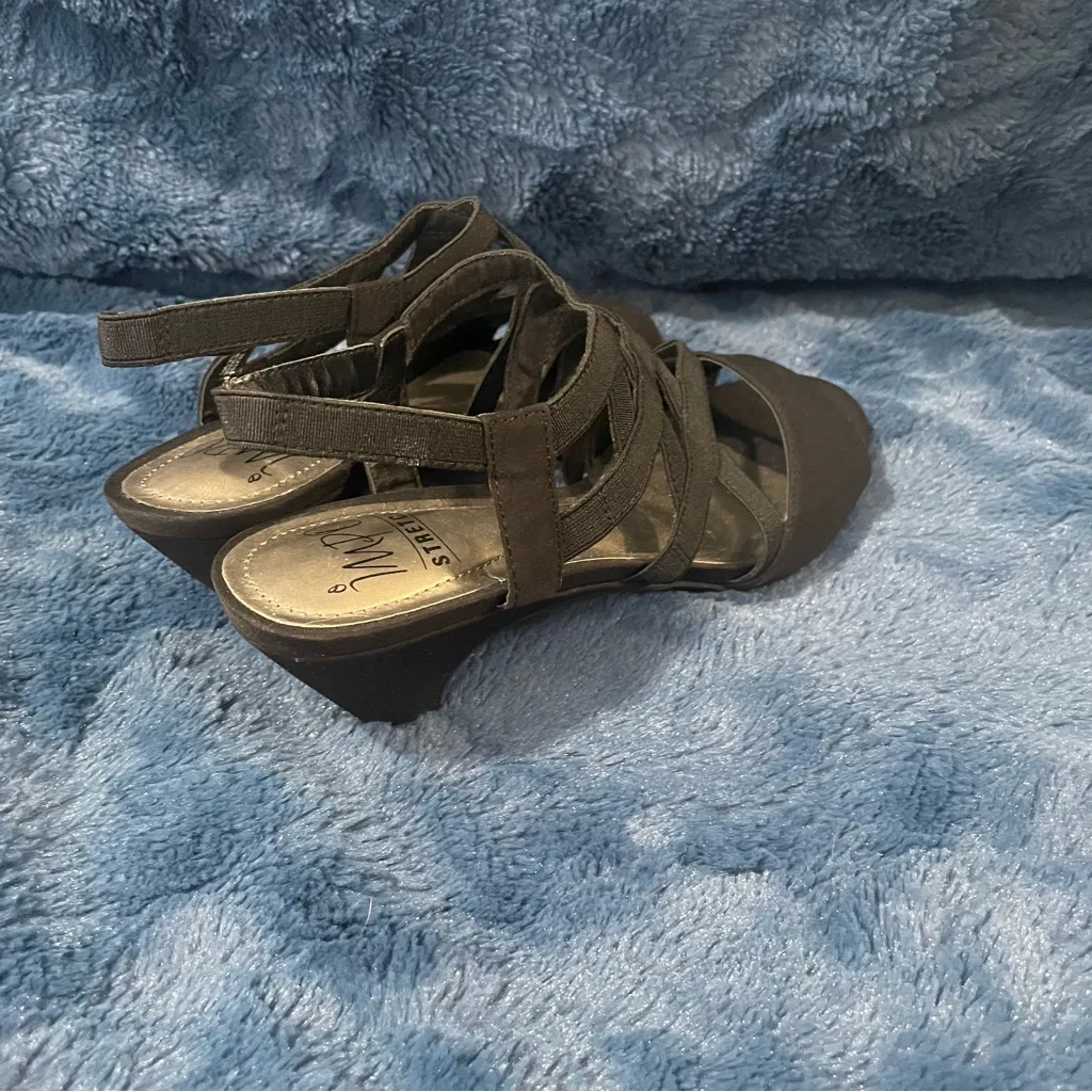 Impo Eduvina Sandal | Size: 7M - Image 4
