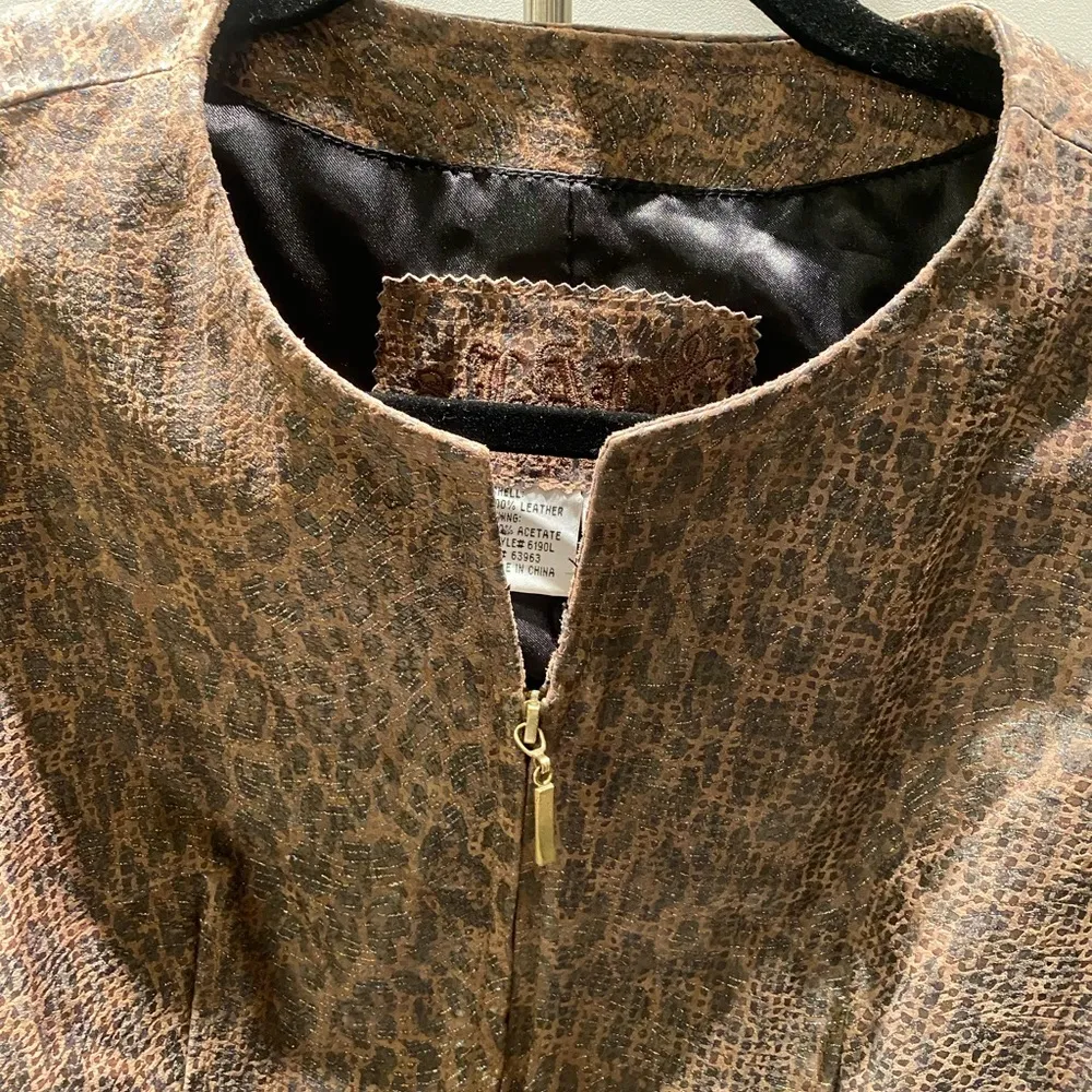 Live A Little 100% Leather Jacket Leopard pattern zippered - Image 7