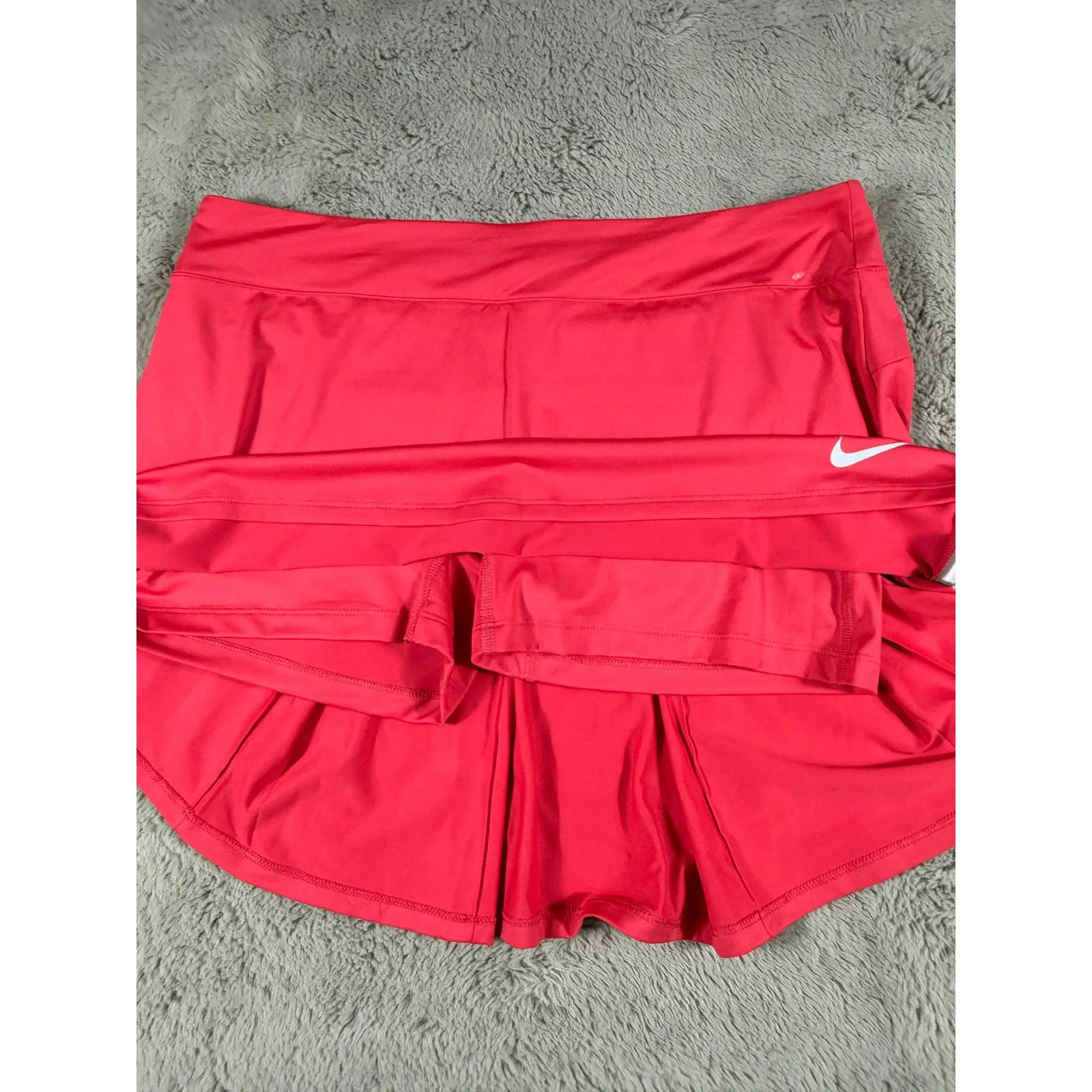NWOT Nike Red Tennis Skirt Skort Women L Athletic Activewear Pleated with Shorts - Image 3