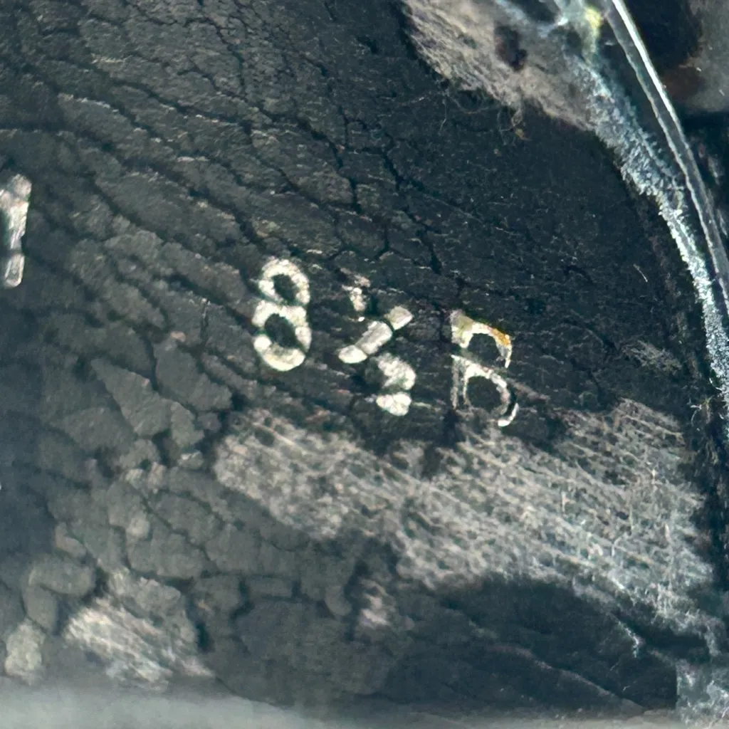 Stuart Weitzman Y2K Black Patent Leather Mule, Gold Buckle, Gold Heel, sz 8.5 - Image 12