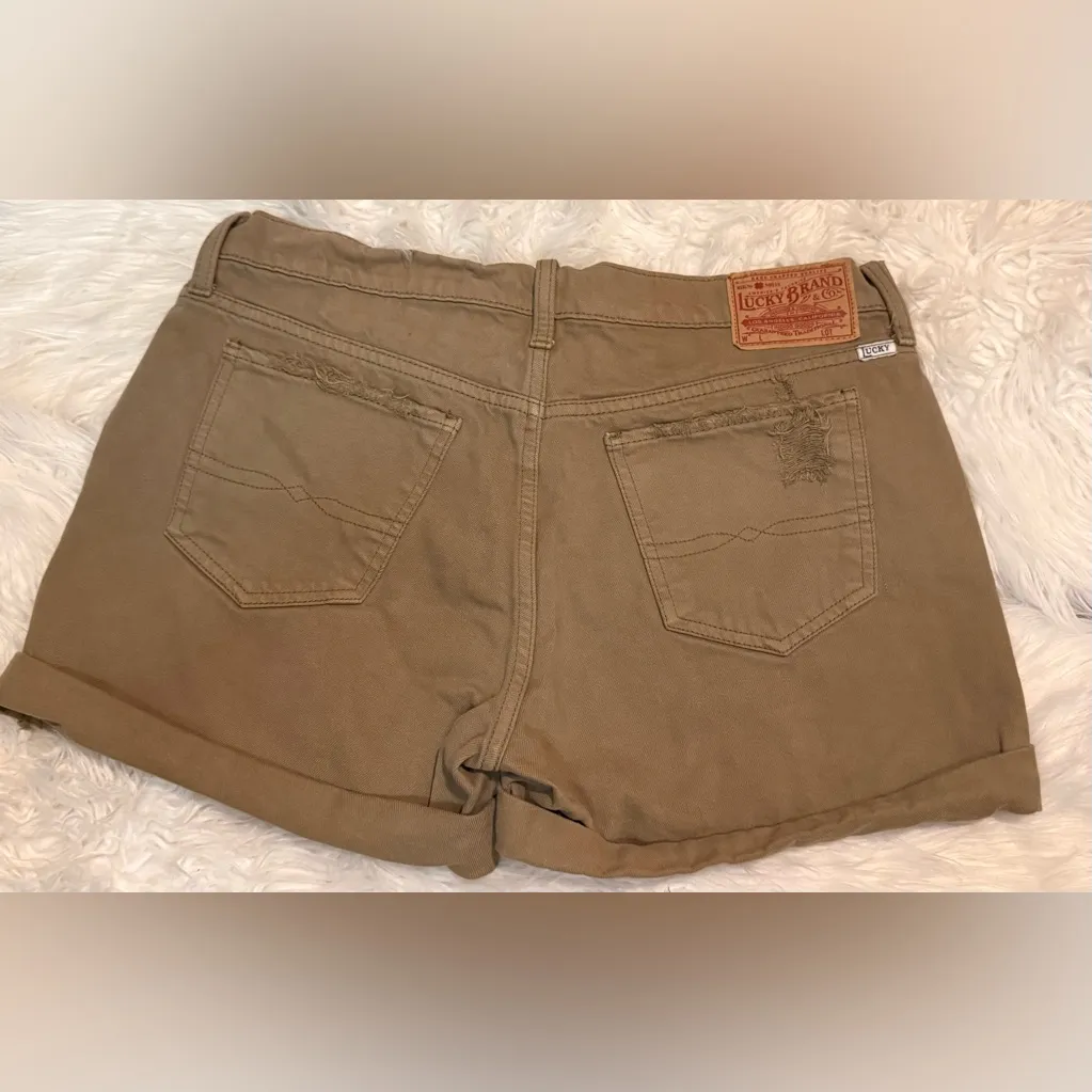 NWOT Lucky Brand Boyfriend Shorts - Distressed - Khaki - Size 8/28 - Image 7