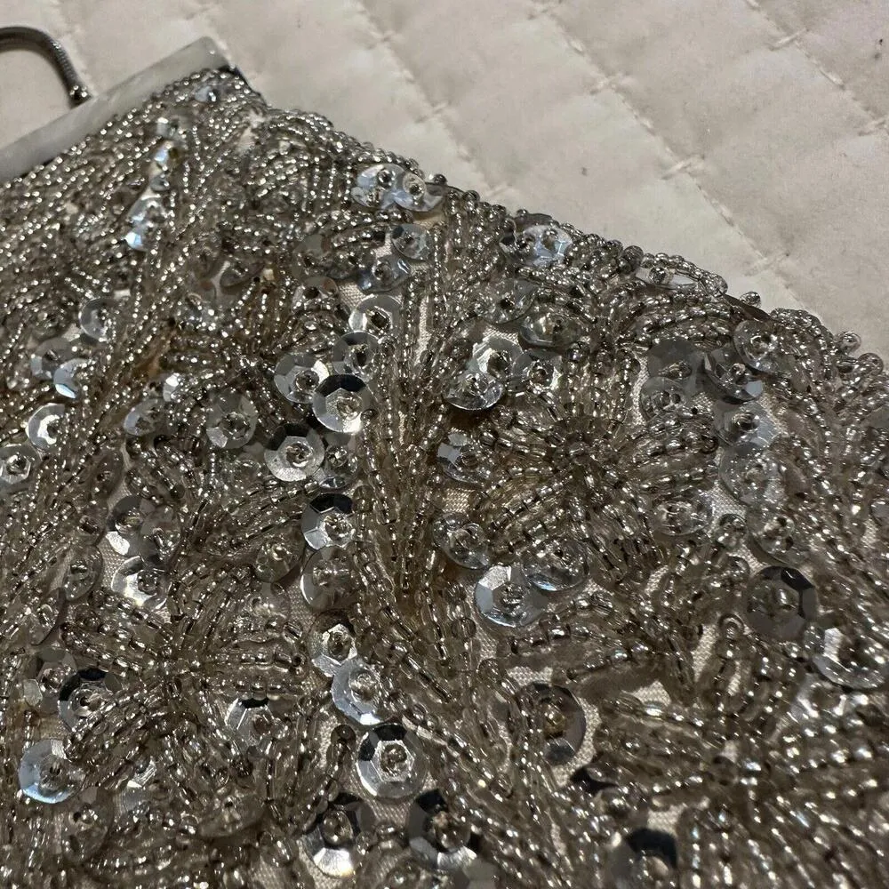 Women’s Beaded Bead Sequin Hand Bag Evening Purse Silver Tone - Image 9