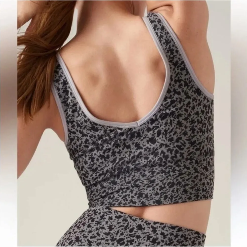 Athleta Aurora Scoop Crop Tank Size XS NEW Seamless Animal Print Gym Workout - Image 2