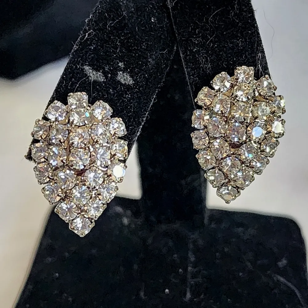 Elegant Crystal Rhinestone Necklace Earrings Set Silver - Image 5