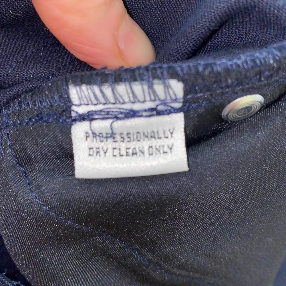 St. John Navy Blue Dress Trousers Sz 28 Straight Leg Women's Designer Luxury - Image 6