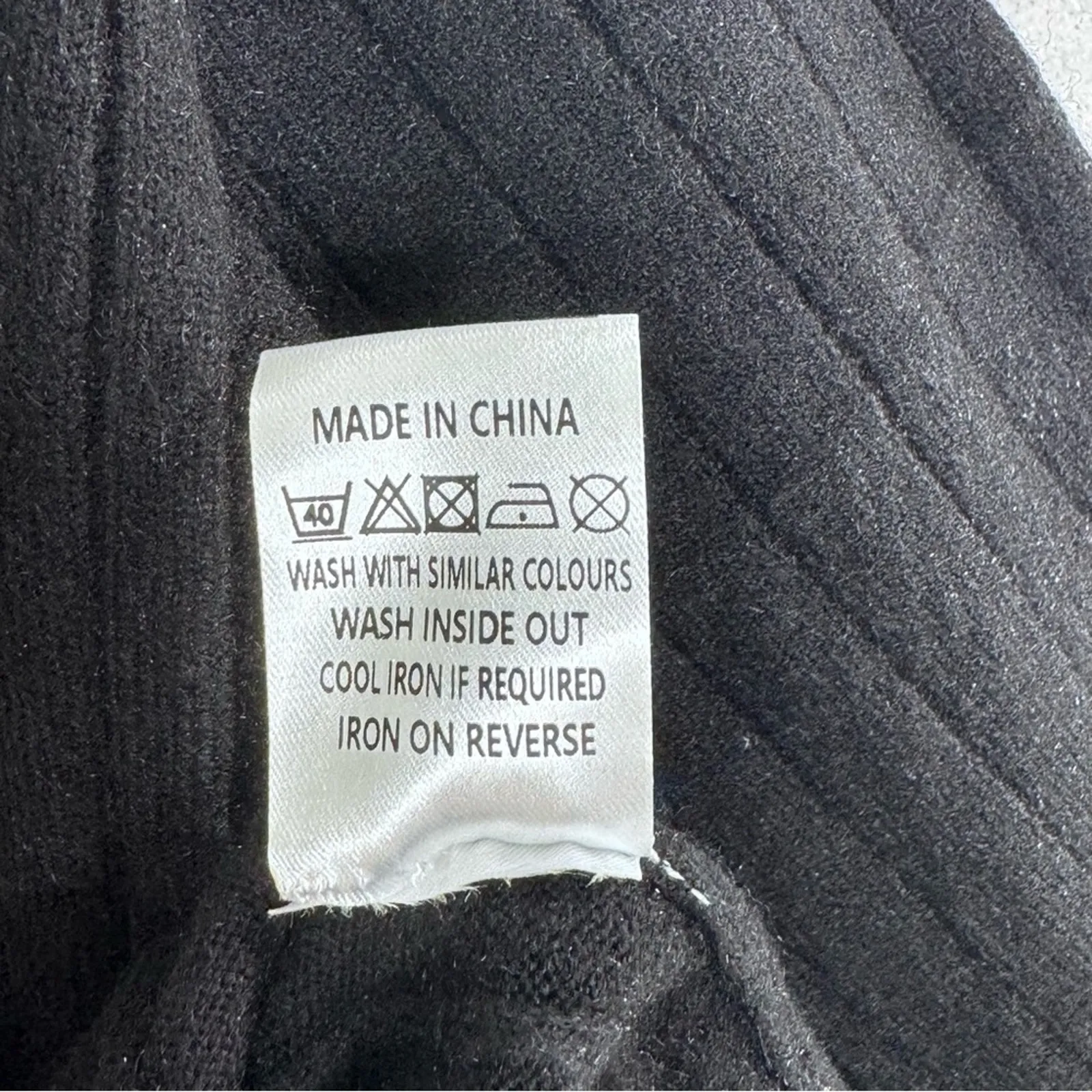 Area Stars Quarter Zip Sweater Black Cable Knit Ribbed Collared Pullover S NEW - Image 8