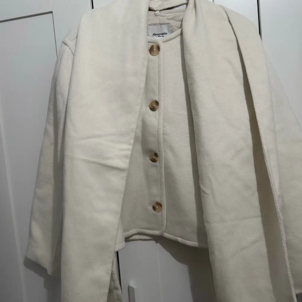 Abercrombie & Fitch Women's Wool Jacket - Image 3