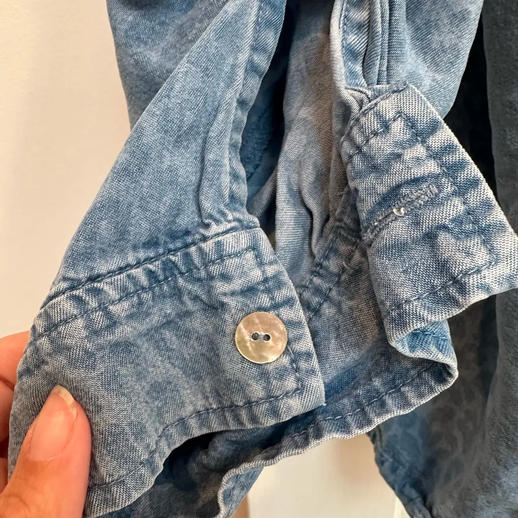 Soft Surroundings Button Down Denim Cheetah Print Roll Tab Blouse Plus Size 2X - Image 7