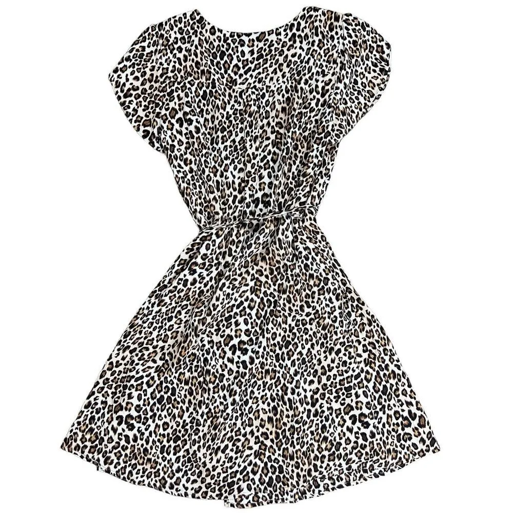 Velvet By Graham And Spencer  Anthropologie Leopard Print Wrap Dress Size Medium - Image 5