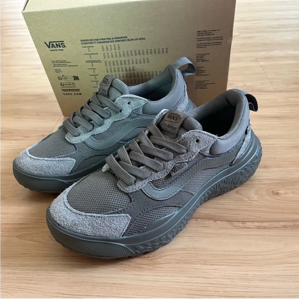 Vans UltraRange Neo VR3 Shoe
Women 9.0 US Mens 7.5 US - Image 3