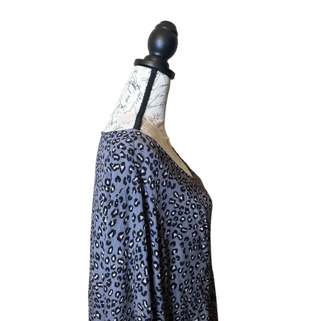 Torrid Size 5 Cheetah Print Blouse - Image 8