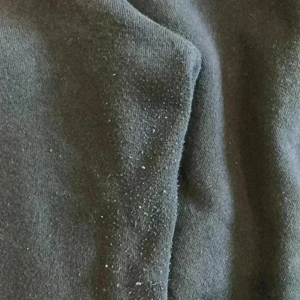 ⭐️ Fabletics black high rise sweatpants in size medium - Image 4