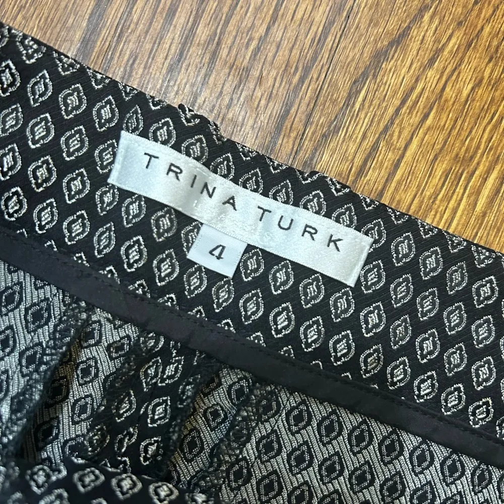 Trina Turk  Geometric Patterned Bermuda Shorts Black & White size 4 - Image 3