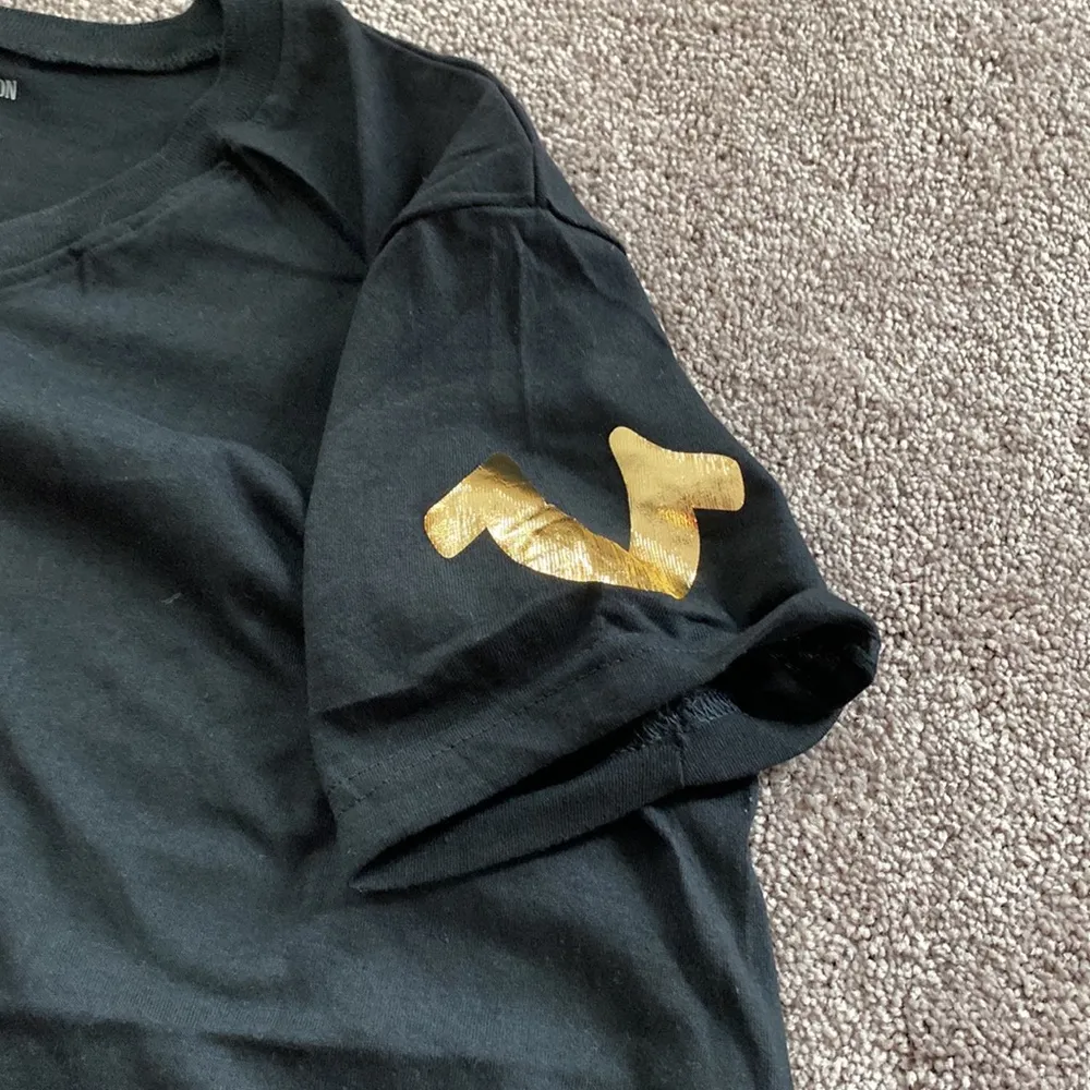 EUC True Religion Top SIZE M - Image 5