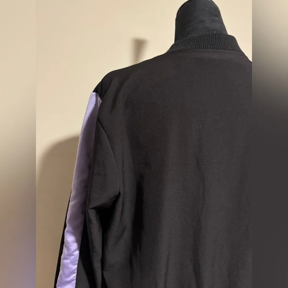 EUC Jolie Vie Black and Purple Floral Zip Up Bomber Jacket with pockets size XL - Image 9