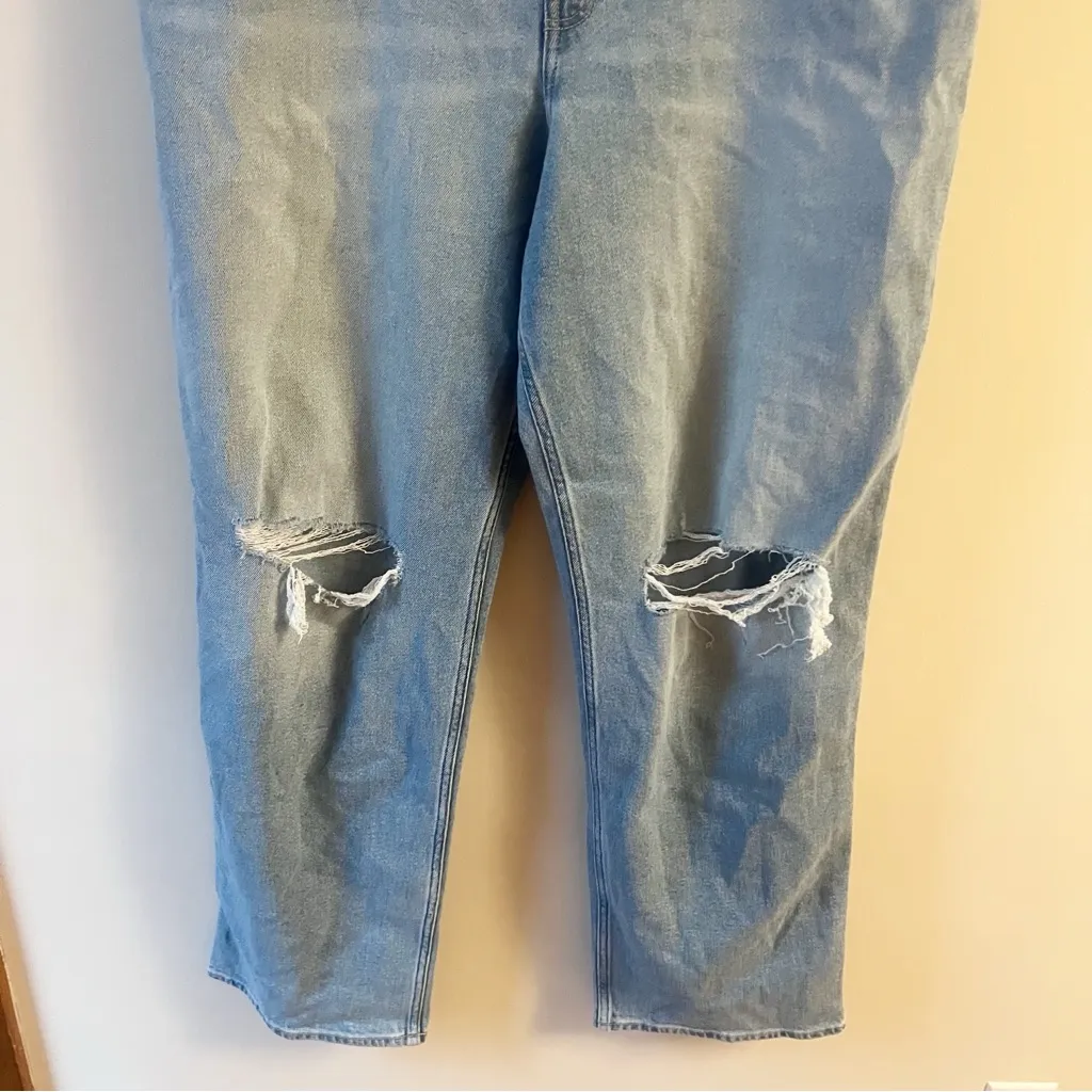 Hollister High Rise Dad Jeans Size 14R/32 Medium Blue Wash Distressed NEW - Image 3