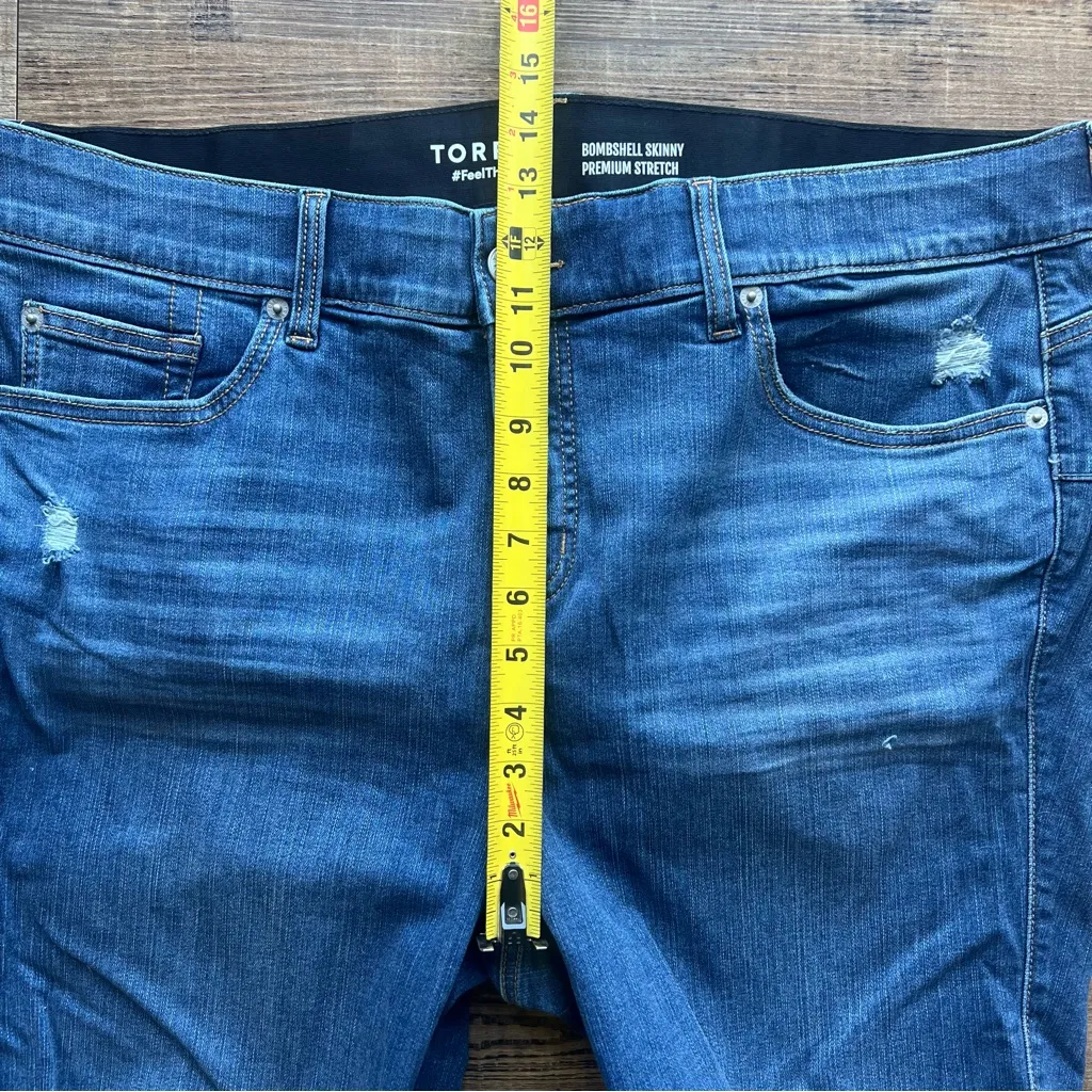 Torrid Womens Plus Size Bombshell Skinny Jeans Premium Stretch Blue Denim Sz 22R - Image 4
