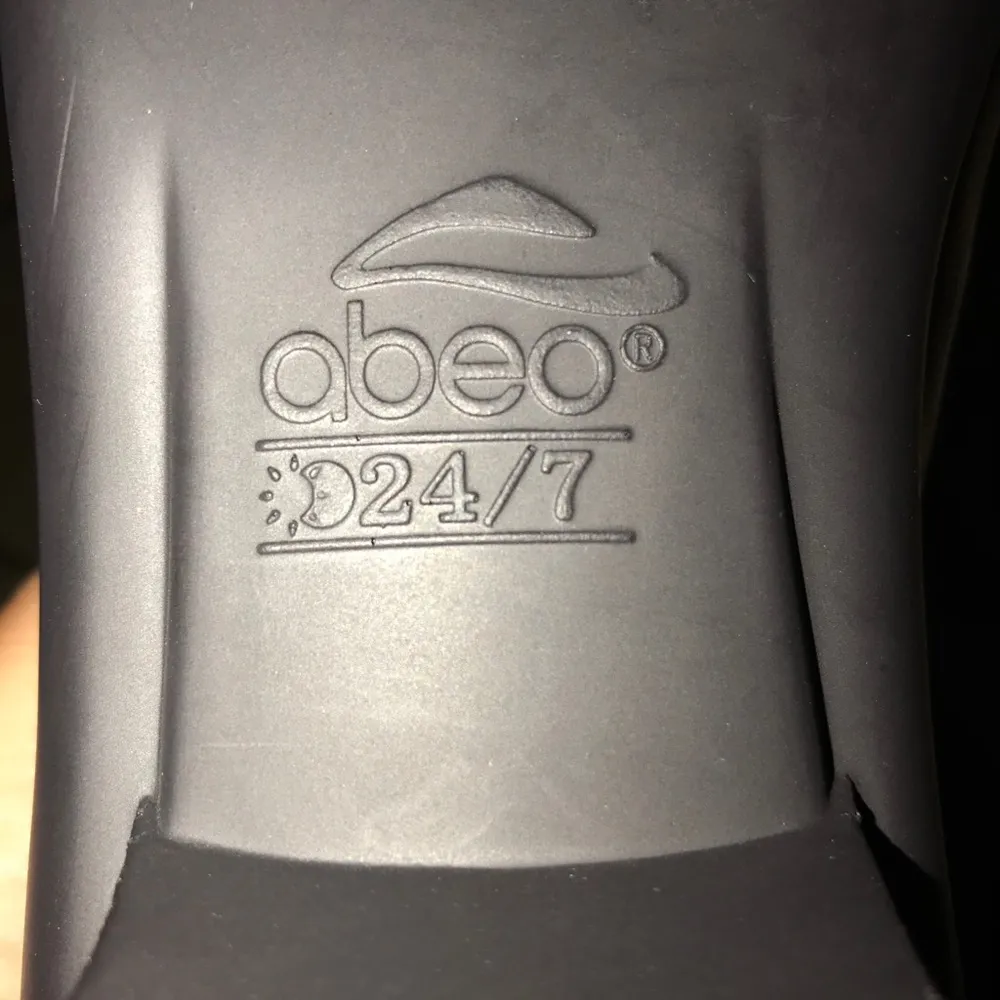 Leather Upper Rust clog size 7.5 - Image 5